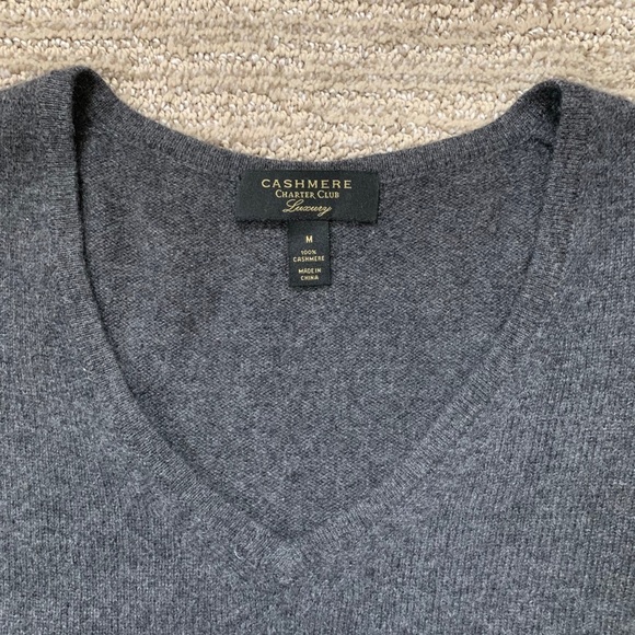 NWOT! Ladies Charter Club Cashmere V Neck Sweater - Picture 2 of 5